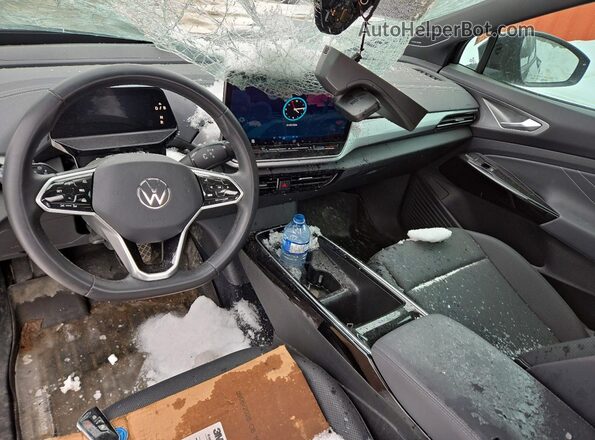 1V2JSPE88RC017094 2024 VOLKSWAGEN ID.4 Black Առջևի վահանակի տեսք