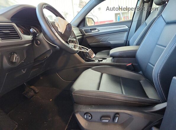 1V2KE2CA6MC225102 2021 VOLKSWAGEN ATLAS Black Front interior view