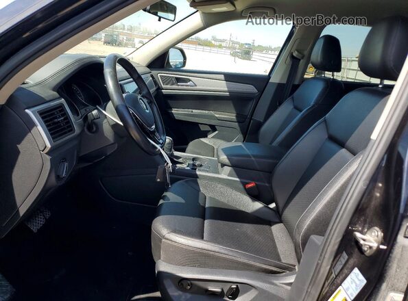 1V2KR2CA3JC505057 2018 VOLKSWAGEN ATLAS Black Front interior view