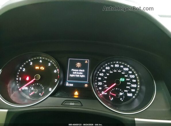 1V2KR2CA5JC586403 2018 VOLKSWAGEN ATLAS White Vista de los asientos traseros