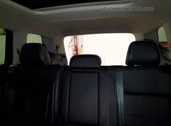 1V2KR2CA9PC555003 2023 VOLKSWAGEN ATLAS Gray Rear seats view