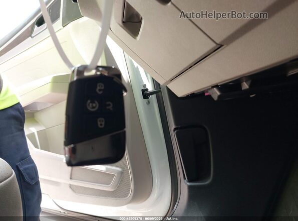 1V2LP2CA2NC557201 2022 VOLKSWAGEN ATLAS White Vista del salpicadero