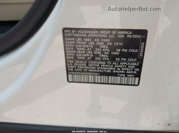 1V2LP2CA2NC557201 2022 VOLKSWAGEN ATLAS White Vista del compartimento del motor