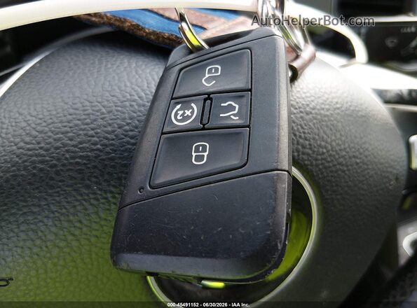 1V2LR2CA0JC588001 2018 VOLKSWAGEN ATLAS Black Widok deski rozdzielczej