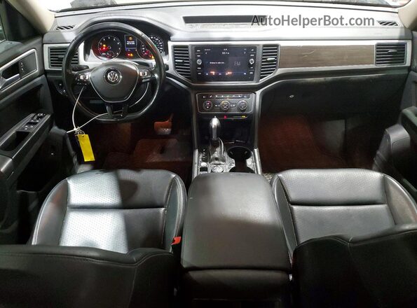 1V2LR2CA3JC530240 2018 VOLKSWAGEN ATLAS Gray Widok deski rozdzielczej
