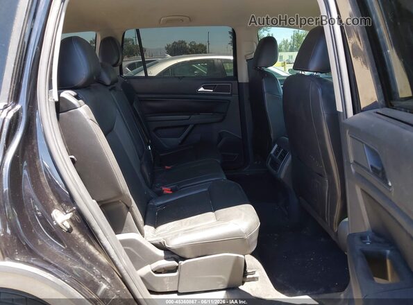 1V2LR2CA6JC523153 2018 VOLKSWAGEN ATLAS Black VIN կոդի պիտակի տեսք