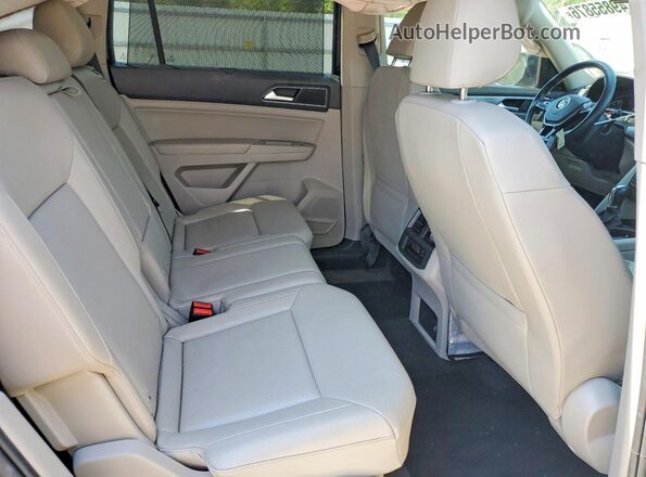 1V2LR2CA6KC563413 2019 VOLKSWAGEN ATLAS Black Widok wnętrza z tyłu