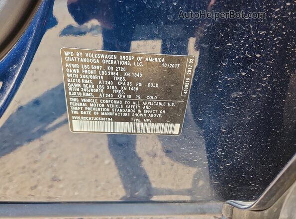 1V2LR2CA7JC538194 2018 VOLKSWAGEN ATLAS Blue VIN կոդի պիտակի տեսք