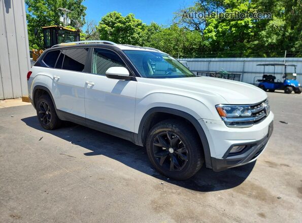1V2LR2CAXJC506100 2018 VOLKSWAGEN ATLAS White Delantero derecho
