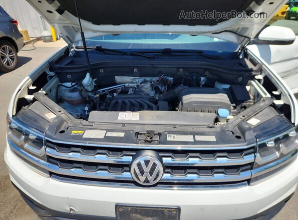 1V2LR2CAXJC506100 2018 VOLKSWAGEN ATLAS White Vista del compartimento del motor