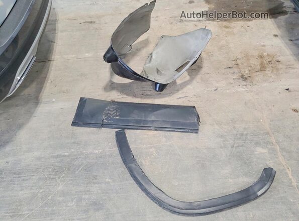 1V2LR2CAXJC512026 2018 VOLKSWAGEN ATLAS Gray Vista del compartimento del motor
