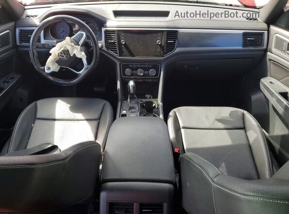 1V2MC2CA6LC204814 2020 VOLKSWAGEN ATLAS Red Вид панелі приладів