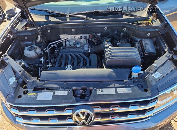 1V2MR2CA1JC514932 2018 VOLKSWAGEN ATLAS Gray Widok komory silnika