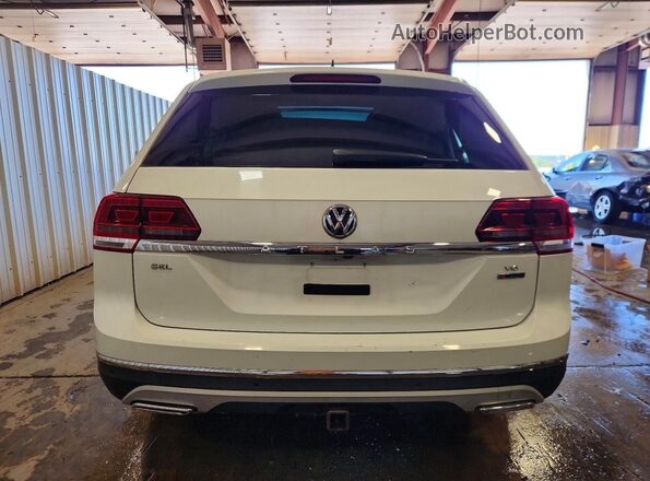 1V2MR2CA1JC581126 2018 VOLKSWAGEN ATLAS White 