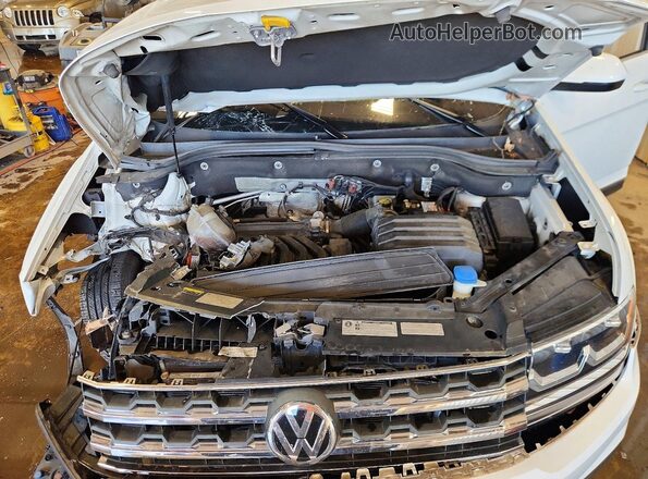 1V2MR2CA1JC581126 2018 VOLKSWAGEN ATLAS White 