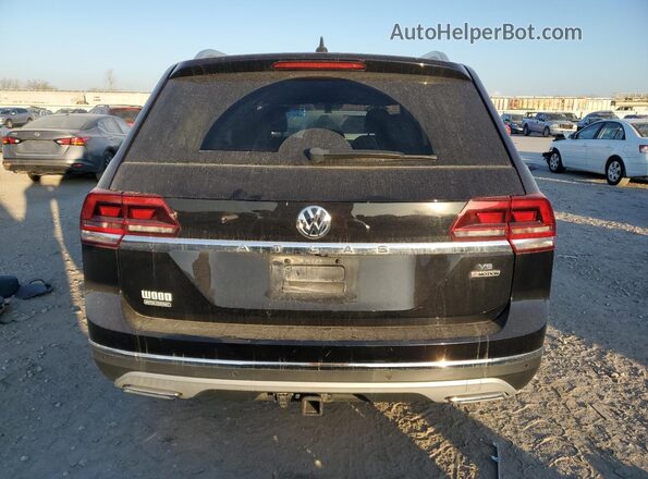 1V2MR2CA4JC561811 2018 VOLKSWAGEN ATLAS Black უკანა ხედი
