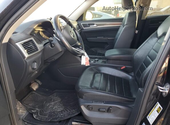 1V2MR2CA4JC561811 2018 VOLKSWAGEN ATLAS Black წინა სალონის ხედი
