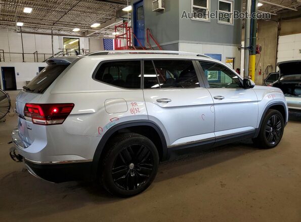 1V2MR2CA5JC596888 2018 VOLKSWAGEN ATLAS Silver Tył prawy