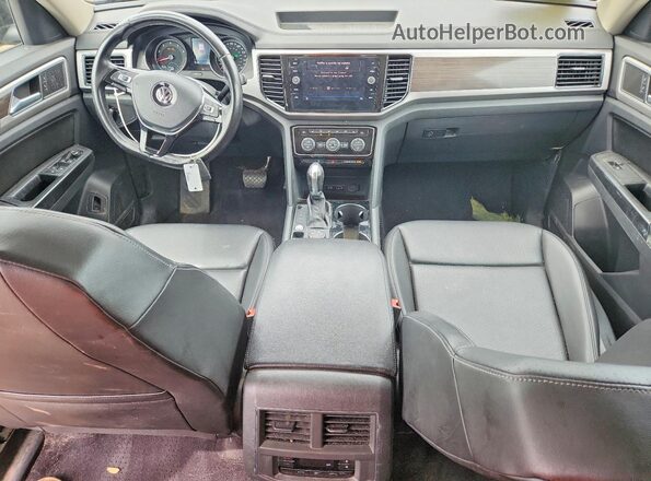 1V2MR2CA9JC537102 2018 VOLKSWAGEN ATLAS Черный Вид панели приборов