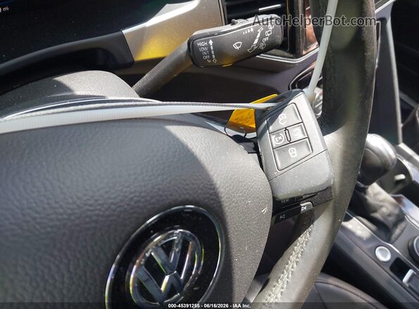 1V2MR2CAXKC526952 2019 VOLKSWAGEN ATLAS Silver Dashboard view