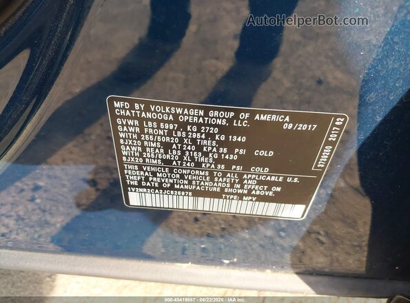 1V2NR2CA2JC525975 2018 VOLKSWAGEN ATLAS Blue Vista del compartimento del motor