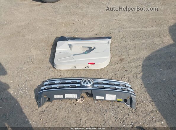 1V2NR2CA2JC525975 2018 VOLKSWAGEN ATLAS Blue Vista del cuadro de instrumentos