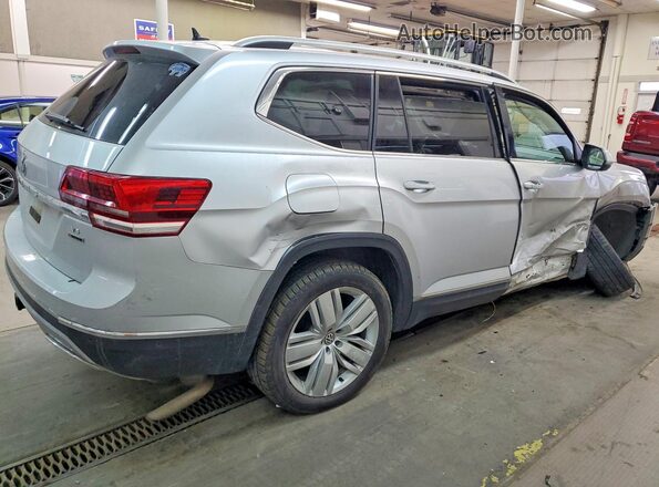 1V2NR2CA2JC540010 2018 VOLKSWAGEN ATLAS Silver 