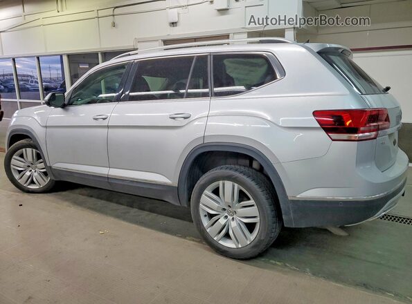 1V2NR2CA2JC540010 2018 VOLKSWAGEN ATLAS Silver 