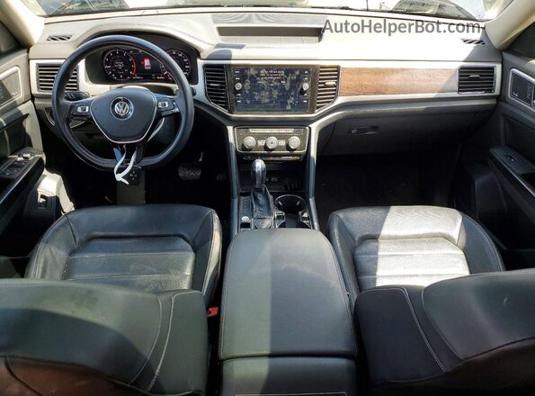 1V2NR2CA4JC580170 2018 VOLKSWAGEN ATLAS Black Widok deski rozdzielczej