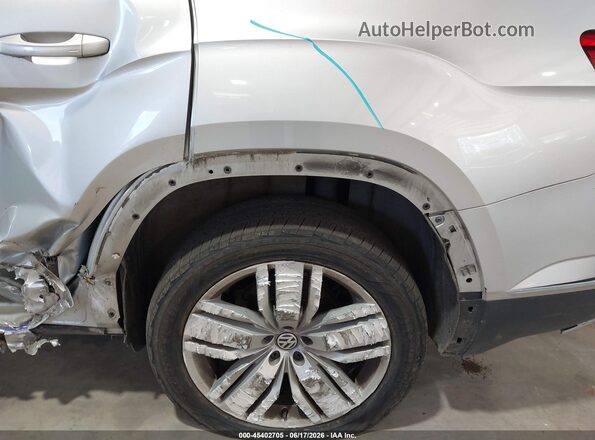 1V2NR2CA8JC556101 2018 VOLKSWAGEN ATLAS Silver 