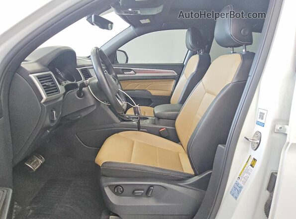 1V2PE2CA9MC202337 2021 VOLKSWAGEN ATLAS Белый Вид салона спереди