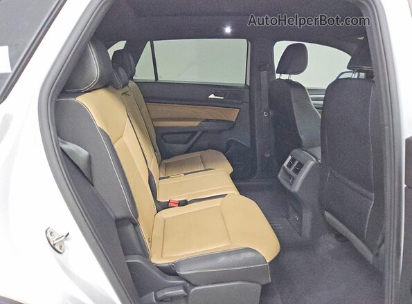 1V2PE2CA9MC202337 2021 VOLKSWAGEN ATLAS Белый Вид задней части салона