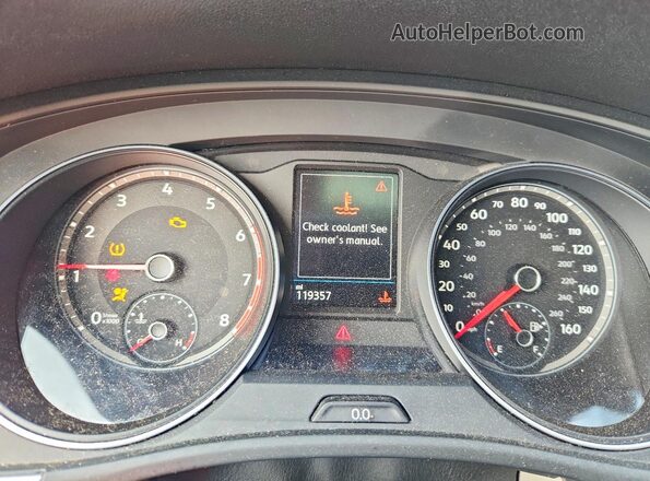 1V2PR2CA8JC572923 2018 VOLKSWAGEN ATLAS White 