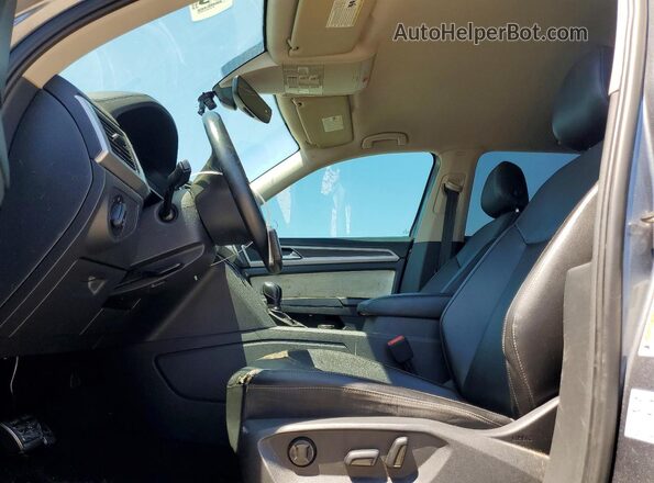 1V2PR2CA8JC581248 2018 VOLKSWAGEN ATLAS Gray წინა სალონის ხედი