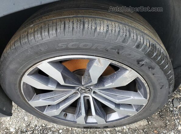 1V2RE2CA3LC230268 2020 VOLKSWAGEN ATLAS Silver Widok wnętrza 360 stopni