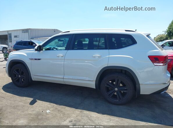 1V2RR2CA3JC590190 2018 VOLKSWAGEN ATLAS White სალონის 360-გრადუსიანი ხედი