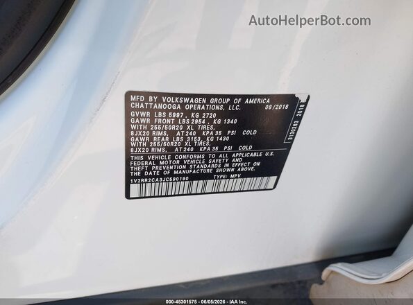 1V2RR2CA3JC590190 2018 VOLKSWAGEN ATLAS White ძრავის განყოფილების ხედი
