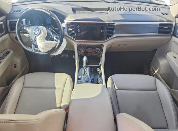 1V2RR2CA5JC545333 2018 VOLKSWAGEN ATLAS White Вид панелі приладів