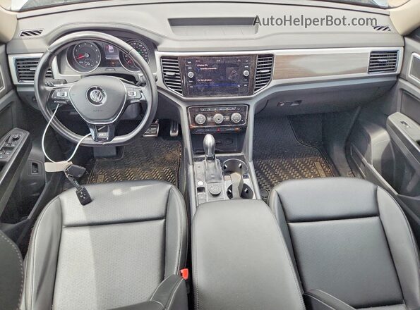 1V2RR2CA9JC568517 2018 VOLKSWAGEN ATLAS Gray Widok deski rozdzielczej