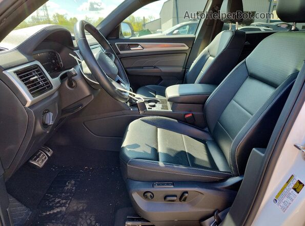 1V2SC2CA4NC223842 2022 VOLKSWAGEN ATLAS White Սալոնի դիմացի տեսք