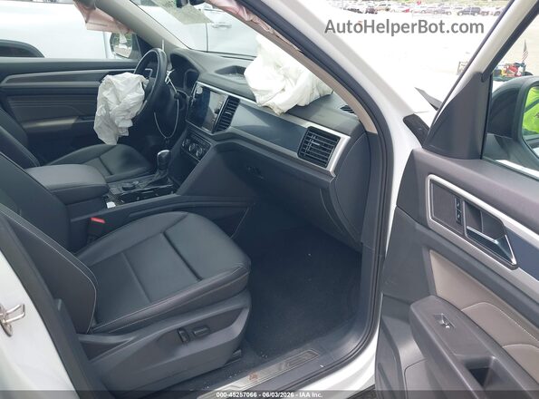 1V2SR2CA3PC542991 2023 VOLKSWAGEN ATLAS White Front interior view