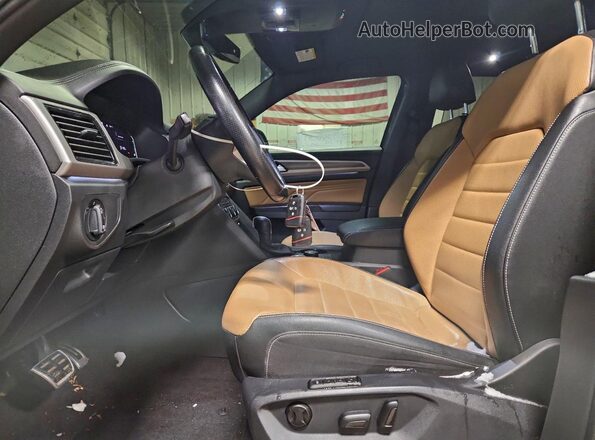 1V2TE2CA4LC224436 2020 VOLKSWAGEN ATLAS Black Vista interior delantera