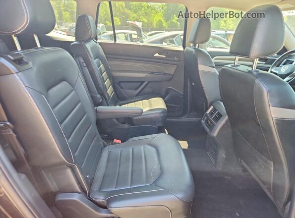 1V2TR2CA4MC587664 2021 VOLKSWAGEN ATLAS Black Rear interior view