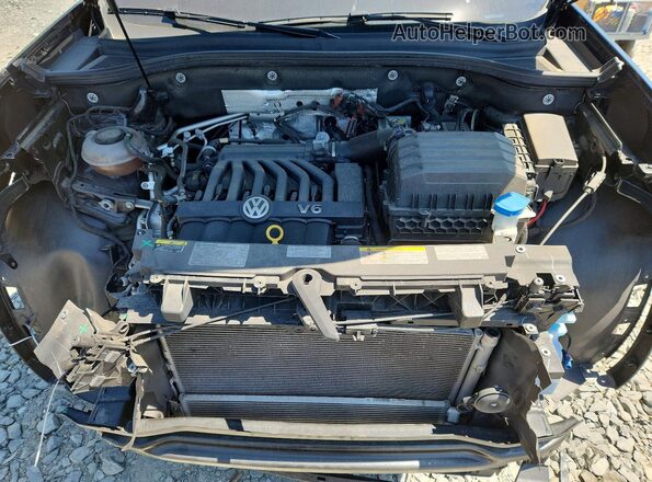 1V2TR2CA4MC587664 2021 VOLKSWAGEN ATLAS Black Engine compartment view