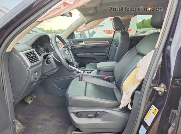 1V2UR2CA5KC567523 2019 VOLKSWAGEN ATLAS Black Front interior view