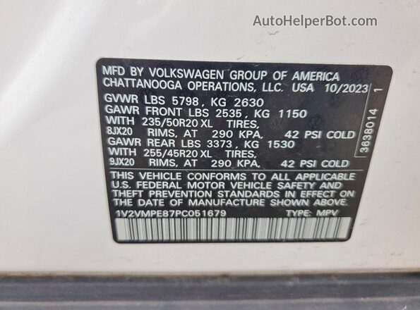 1V2VMPE87PC051679 2023 VOLKSWAGEN ID.4 White 360 interior view