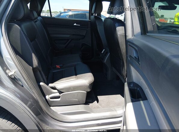 1V2WC2CA1MC213012 2021 VOLKSWAGEN ATLAS Silver Vista de la etiqueta del VIN