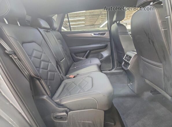 1V2WE2CA2SC225774 2025 VOLKSWAGEN ATLAS Серебряный 
