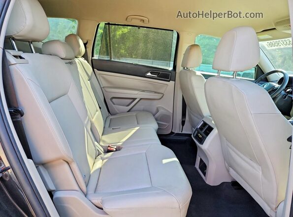 1V2WP2CA1KC617350 2019 VOLKSWAGEN ATLAS Черный Вид задней части салона