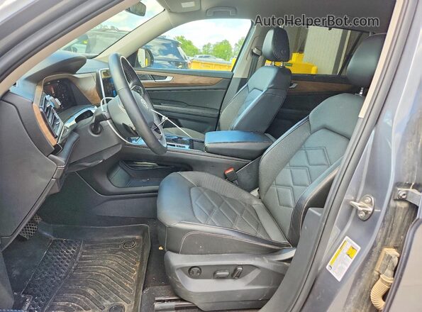 1V2WR2CA4RC537111 2024 VOLKSWAGEN ATLAS Угольный Вид салона спереди
